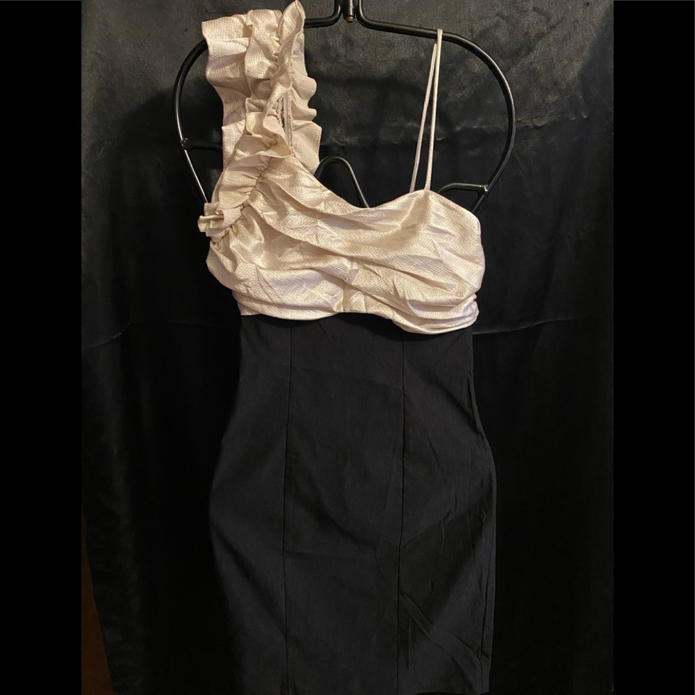 Mini dress